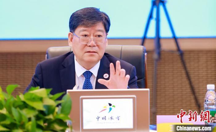 中国女子冰球职业联赛九月举行将正式引入外援