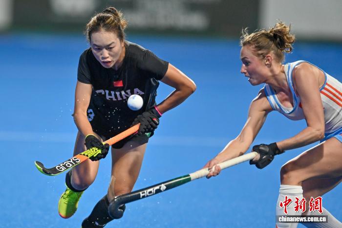 云浮站揭幕战：中国女子曲棍球队0：3负荷兰，开