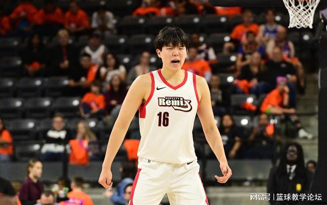 杨瀚森客场首战砍下31分 创G联赛个人得分纪录