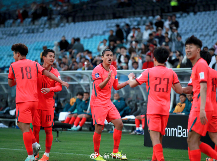 中国男足首胜库拉索 邵佳一称自信是最大收获