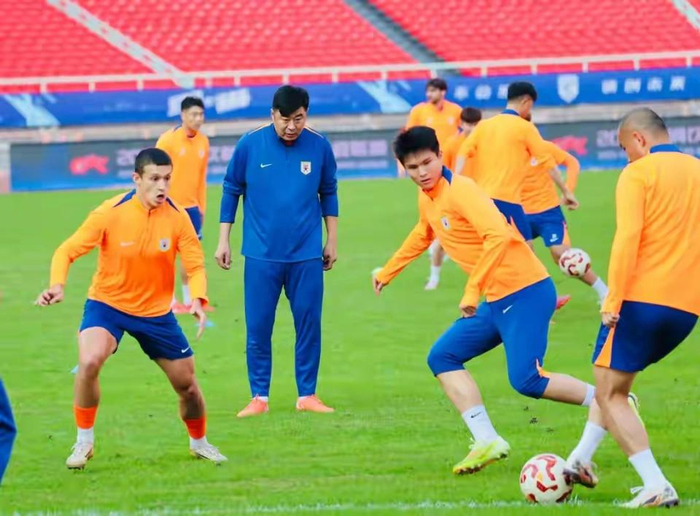 国安遭蓉城逆转陷四轮不胜 津门虎深陷降级区