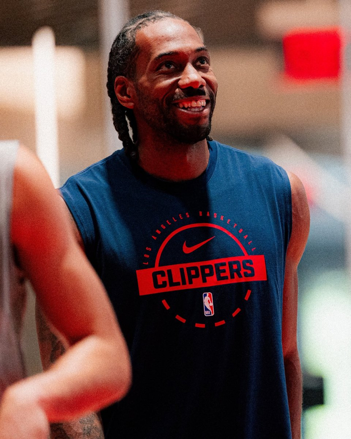 快船赛前晒伦纳德微笑照 鼓励入选最佳阵容球员